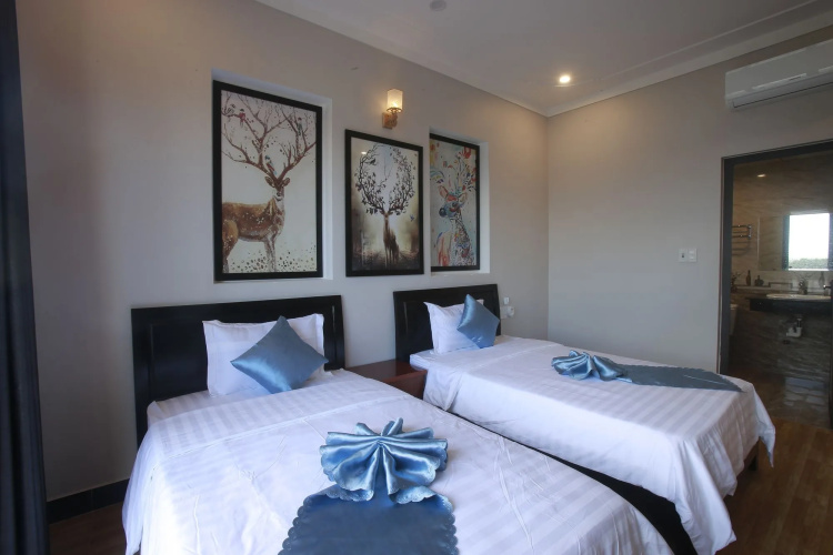 Home River Villa