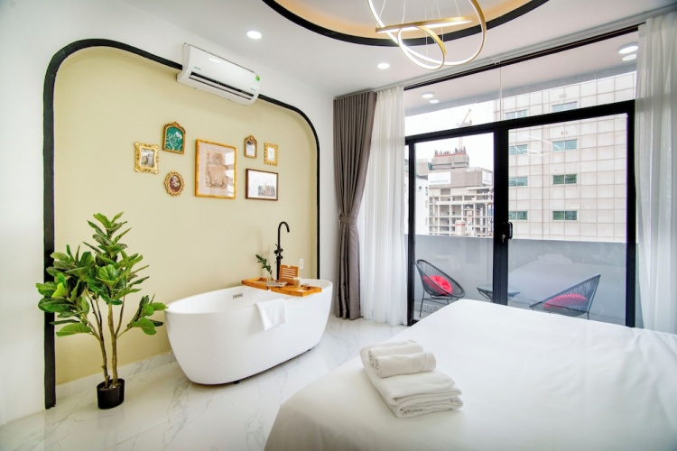 Deluxe Suite