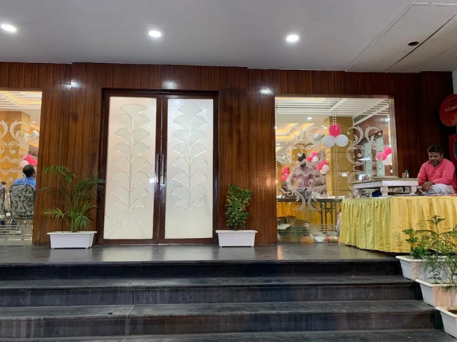 Mastana Palace