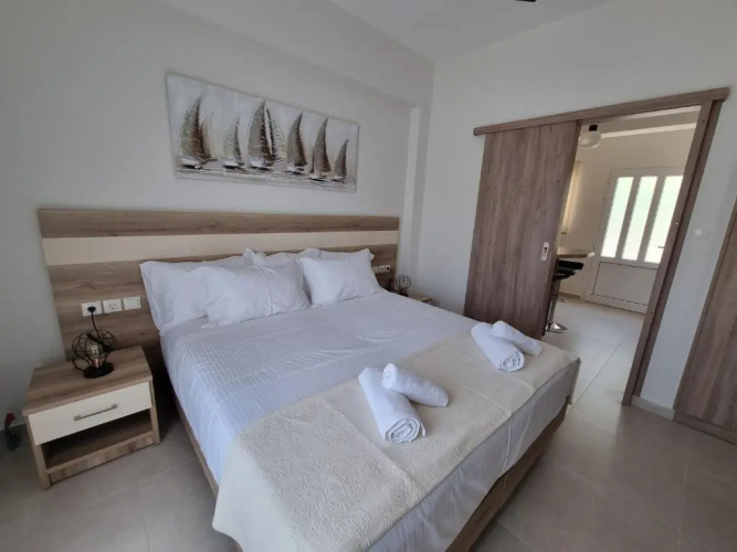 Chrysanthe's Apartments Νο3