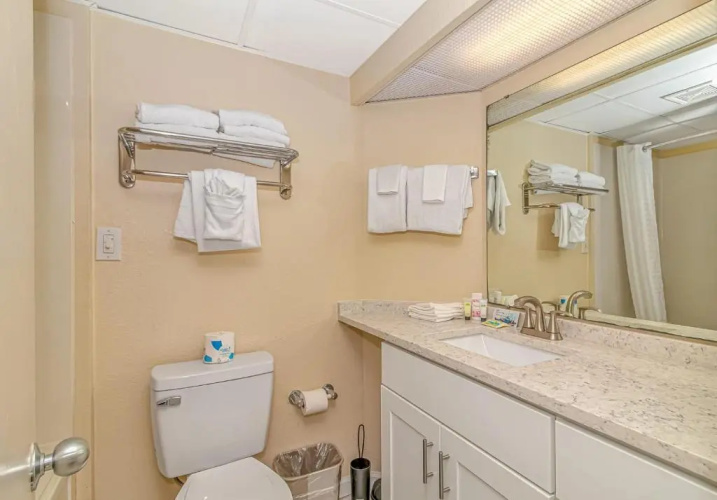 Oceanfront 1 Bedroom 2 Bath Suite Boardwalk 439