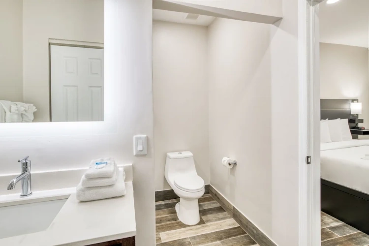 Deluxe Double Suite