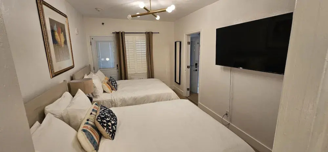 Sirena Azul SoBe Suite 3