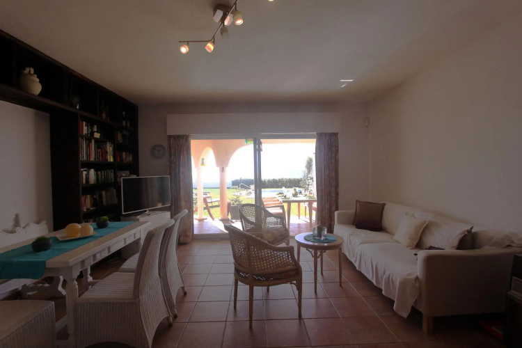1100 - Beach Front Villa