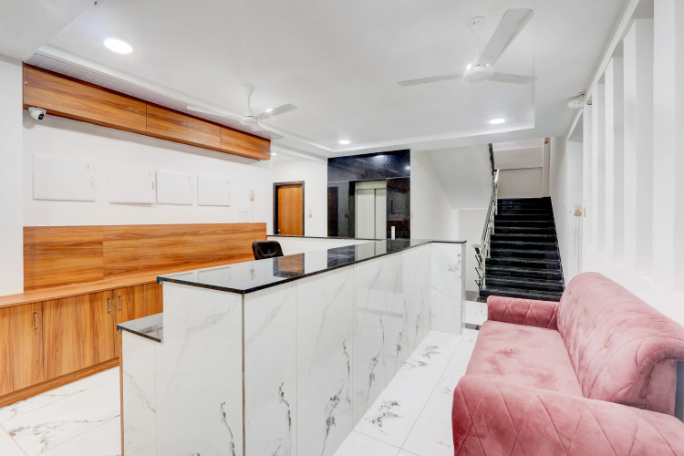 Super Townhouse Oak Garden