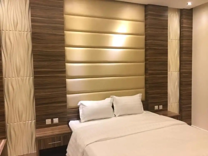 Almakan hotel 108