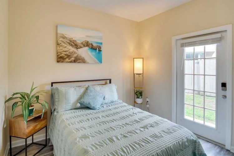 3 Bedrooms Apartment