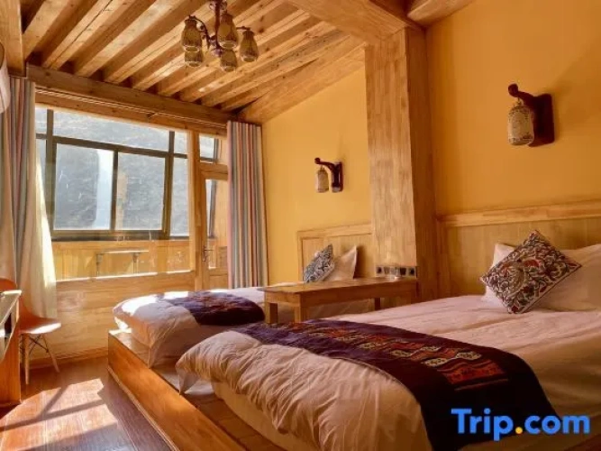 Standard Double room with river view