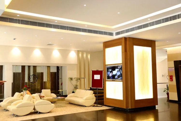 Hotel EEFA