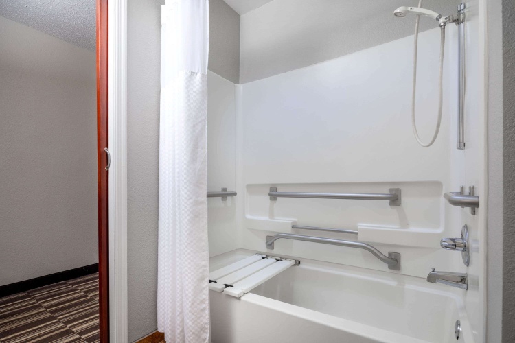 Microtel Inn & Suites By Wyndham Atlanta/Buckhead Area photo 10