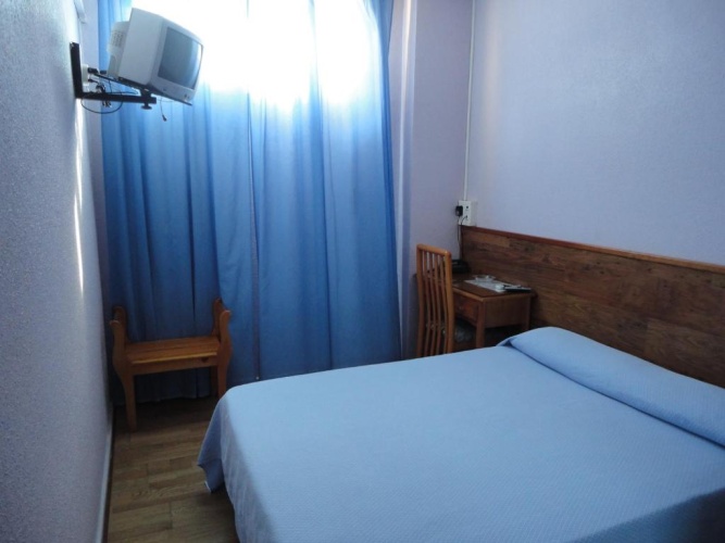Standard Double Basement room