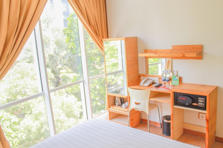 Premier Double room with city view