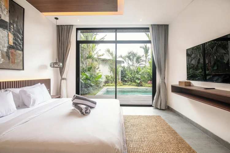 Exquisite 5BR Canggu Villa Steps From the Beach