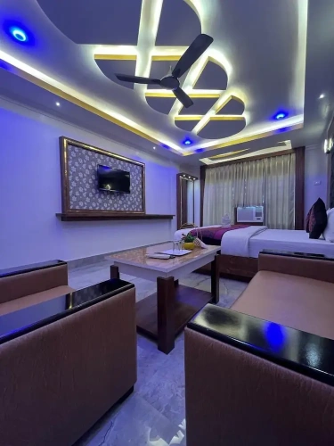 Deluxe Suite