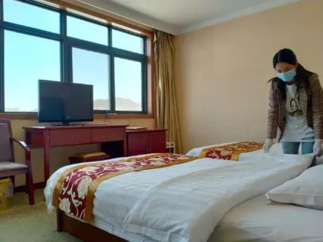 Tianyi Holiday Hotel