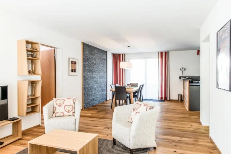 2 Bedrooms Apartment
