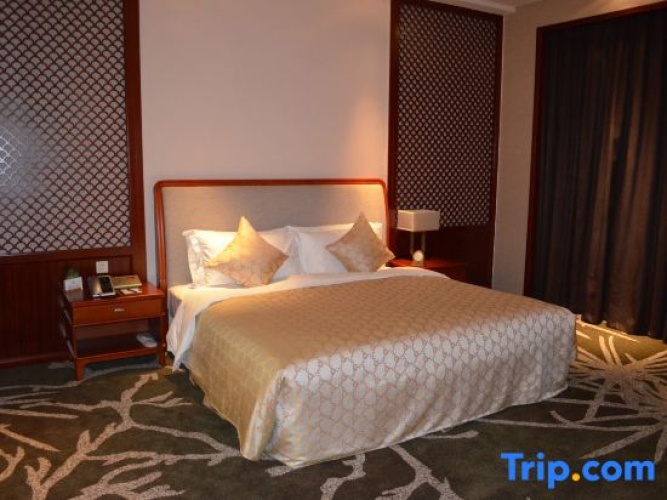 Deluxe Double Suite