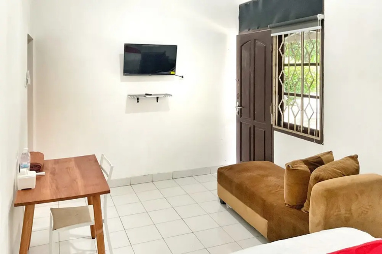 Reddoorz Syariah @ Aziziah Homestay Lampung - Kedaton