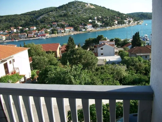 2 Bedrooms Apartment with balcony and with sea view