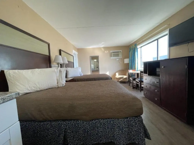 Two Room Unit with Side View
