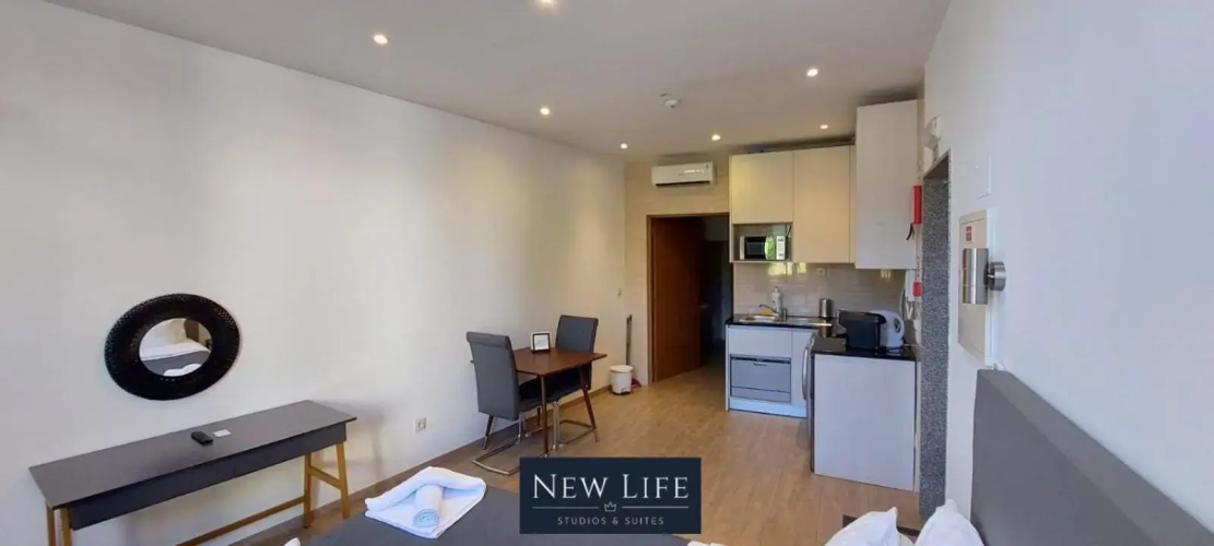 NEW LIFE - Studios & Suites