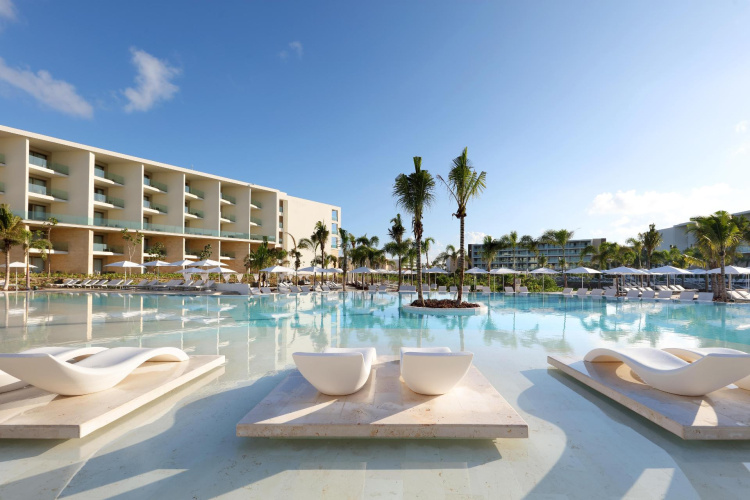 Family Selection at Grand Palladium Select Costa Mujeres. photo 19