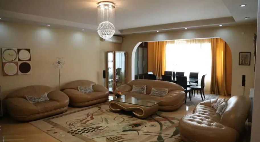Five Star Apartment