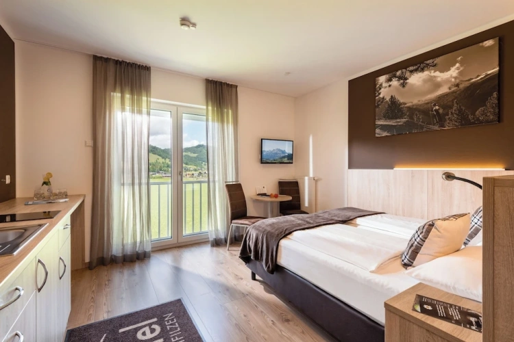1 Bedroom Comfort room with mountain view