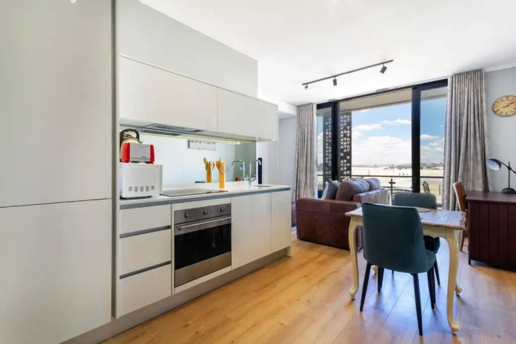 Alimama Spaces: the Pinnacle Ellipse
