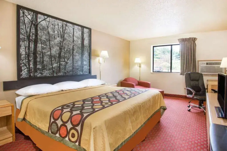 Super 8 Bristol