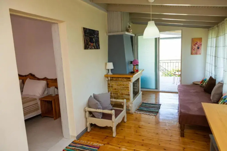 Alonia Apartment