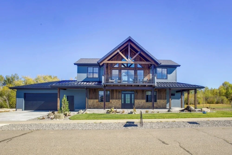 4 Bedrooms Cottage
