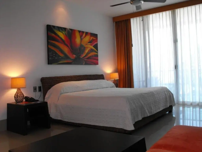 Suite with balcony