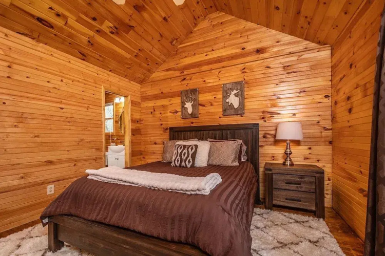 Bearly Beehaven by Taylor Made Deep Creek