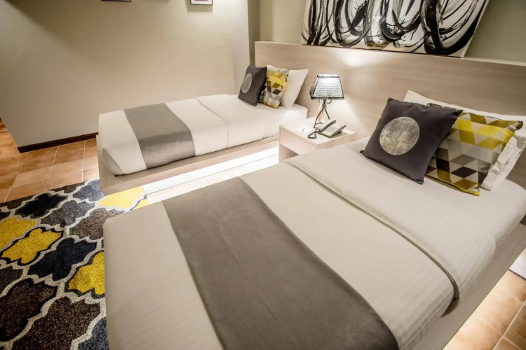 Almont City Hotel