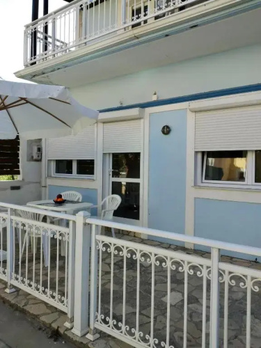 Alpha apartment, Ireon Samos