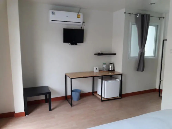 Phenwaree Amphawa Resort