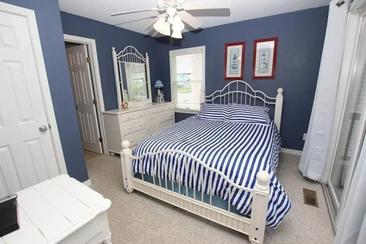 Taste Of Carolina - 7 Br home by RedAwning