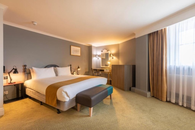Double Suite