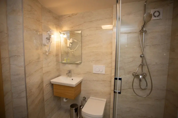 Hotel Vrbak ND