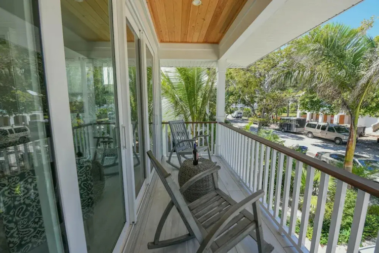 Reef Romance Apartment 4