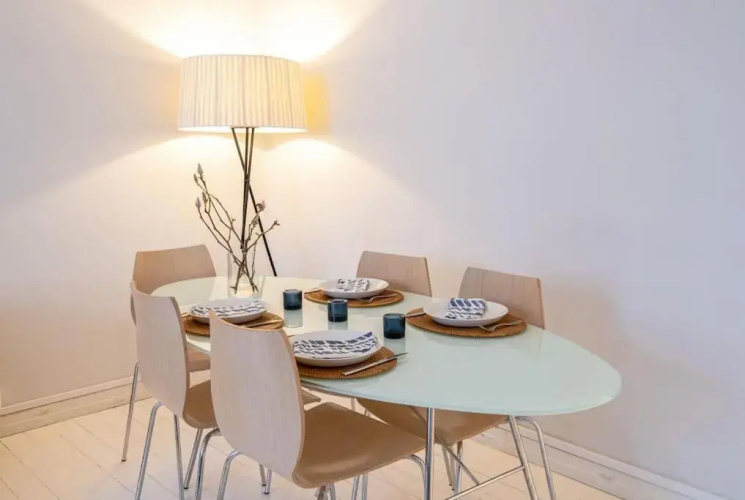 Fab 2br just 3 blocks from Market Square