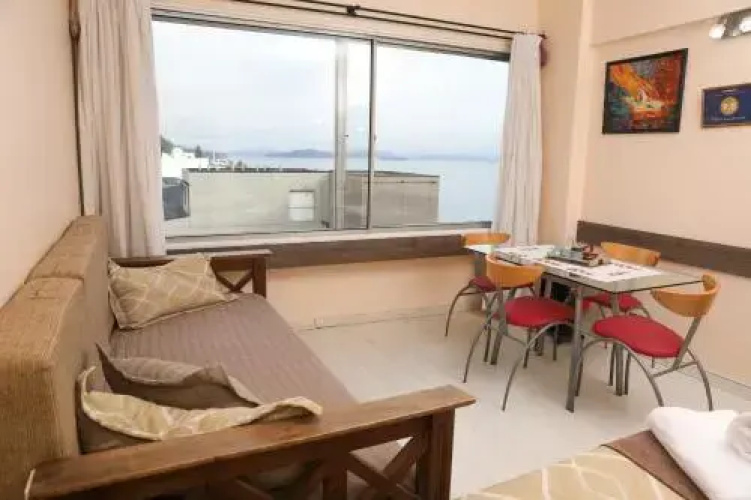 Bariloche Center 630 Studio