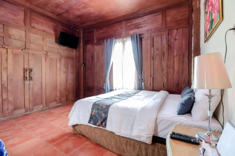 Superior room