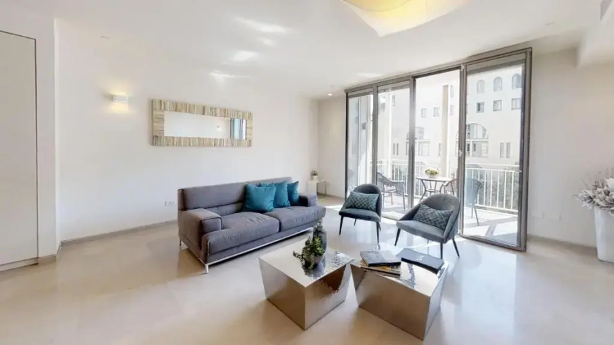 Apartment with balcony