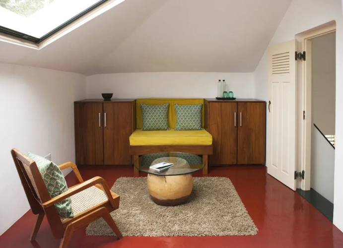 The Deco House