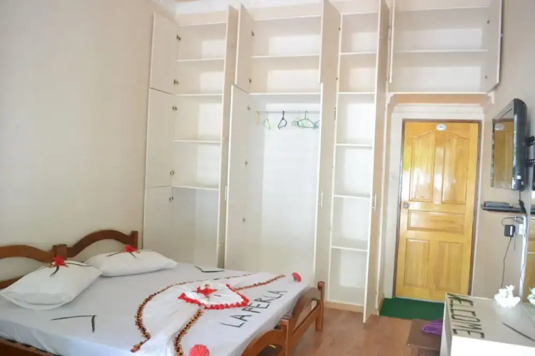 Fulidhoo La Perla Guest House