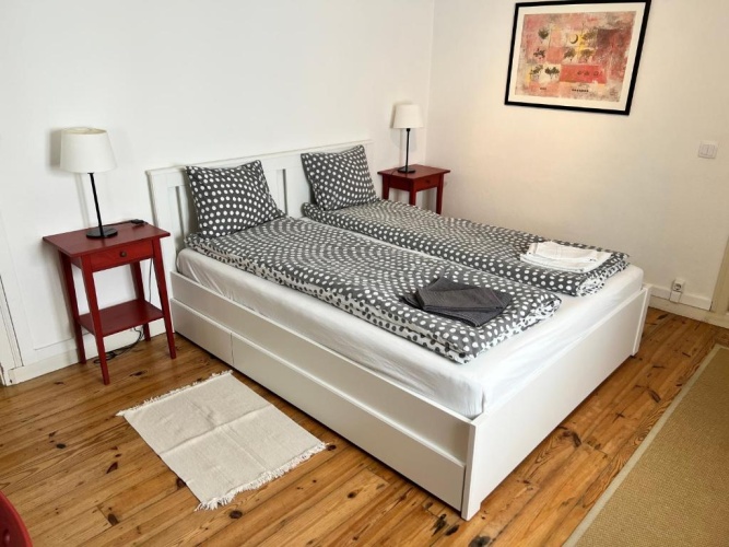 1 Bedroom Apartment