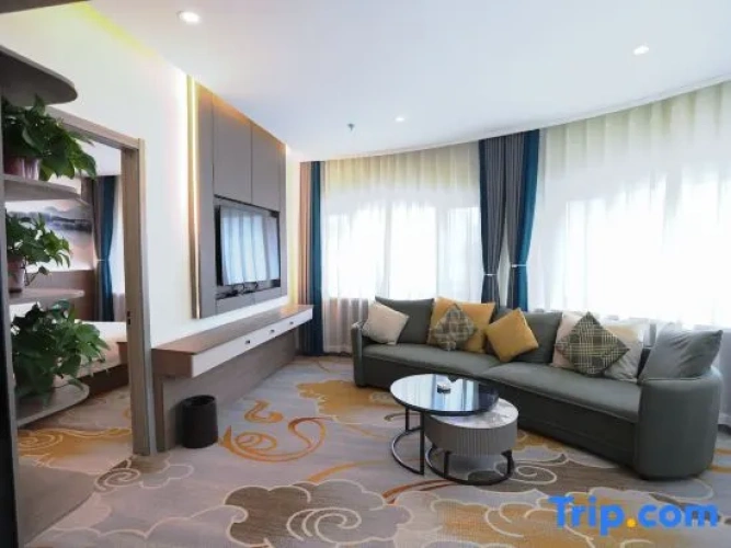 Superior Suite