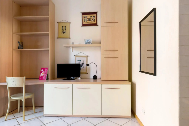 Bright Studio With Balcony by Wonderful Italy
